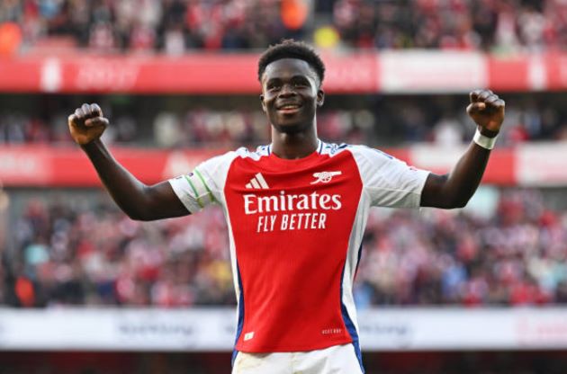 Arsenal đang tìm kiếm người chia lửa xứng đáng cho Saka.